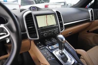 2016 Porsche Cayenne Base