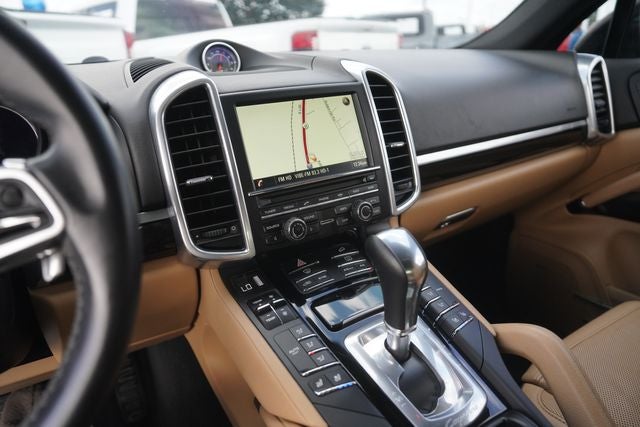 2016 Porsche Cayenne Base