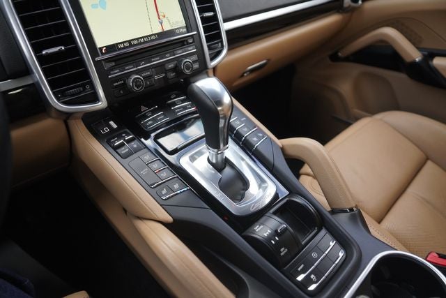 2016 Porsche Cayenne Base