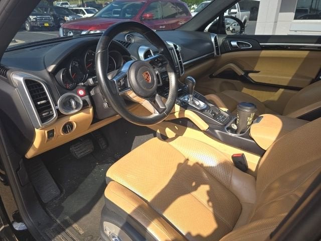 2016 Porsche Cayenne Base