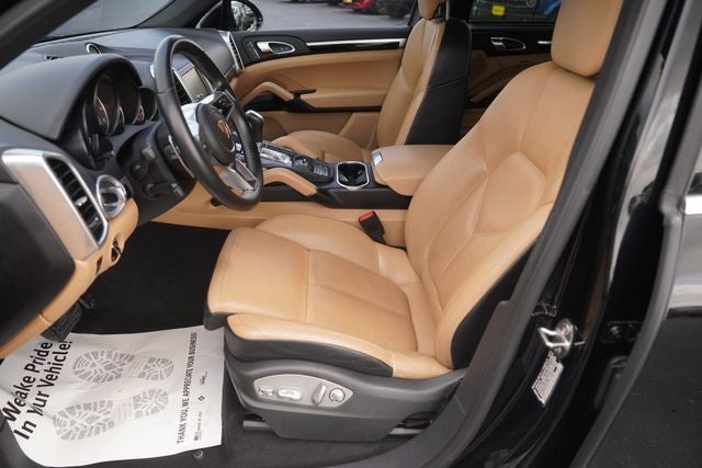 2016 Porsche Cayenne Base