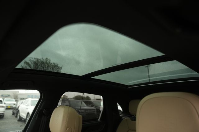 2025 Porsche Cayenne Base