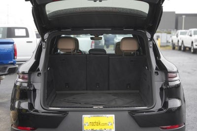 2025 Porsche Cayenne Base