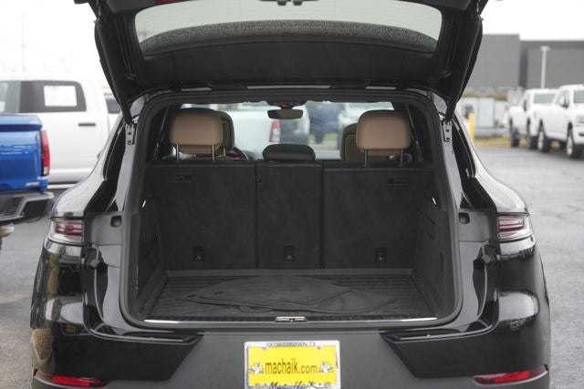 2025 Porsche Cayenne Base