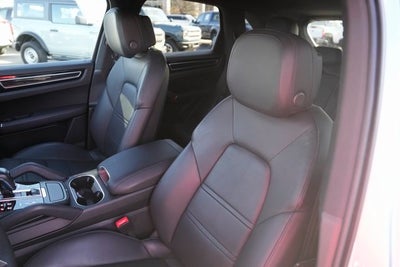 2021 Porsche Cayenne Base