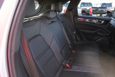 2021 Porsche Cayenne Base