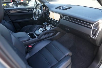 2021 Porsche Cayenne Base