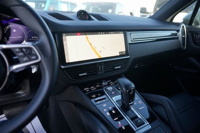 2021 Porsche Cayenne Base