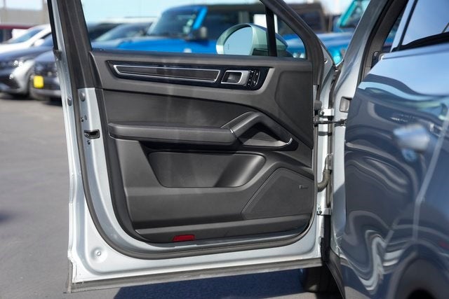 2021 Porsche Cayenne Base