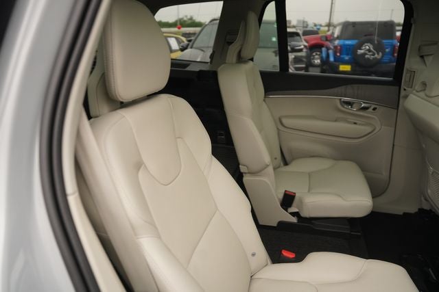 2025 Volvo XC90 B6 Plus 6-Seater