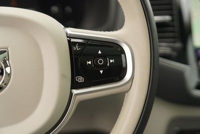2025 Volvo XC90 B6 Plus 6-Seater