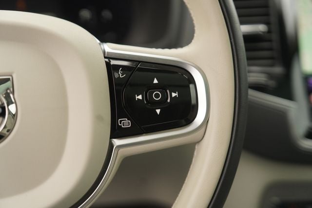 2025 Volvo XC90 B6 Plus 6-Seater