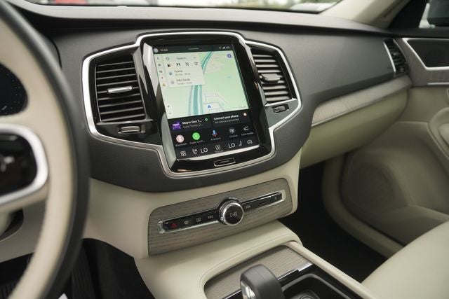 2025 Volvo XC90 B6 Plus 6-Seater