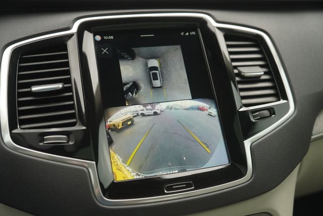 2025 Volvo XC90 B6 Plus 6-Seater