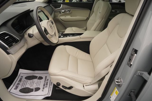2025 Volvo XC90 B6 Plus 6-Seater