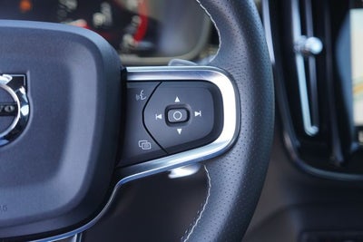 2020 Volvo XC40 R-Design