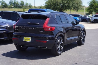 2020 Volvo XC40 R-Design