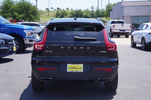 2020 Volvo XC40 R-Design