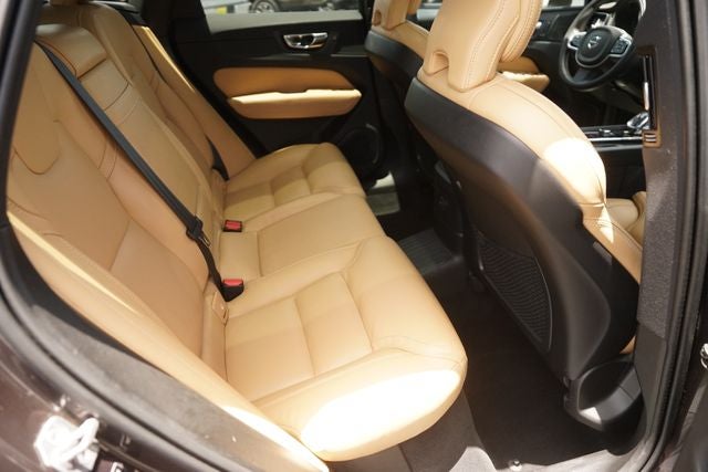 2022 Volvo XC60 Recharge Plug-In Hybrid T8 Inscription