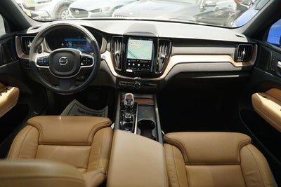 2022 Volvo XC60 Recharge Plug-In Hybrid T8 Inscription