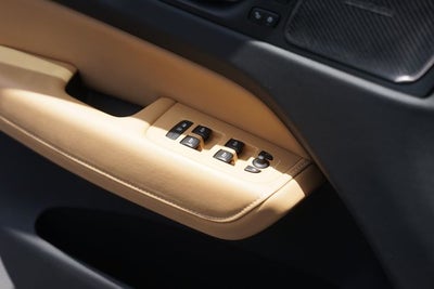 2022 Volvo XC60 Recharge Plug-In Hybrid T8 Inscription