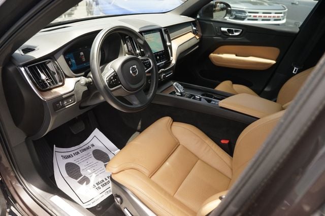 2022 Volvo XC60 Recharge Plug-In Hybrid T8 Inscription