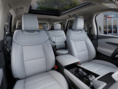 2027 Ford Explorer 4-Door 4DR 4WD PLTNM