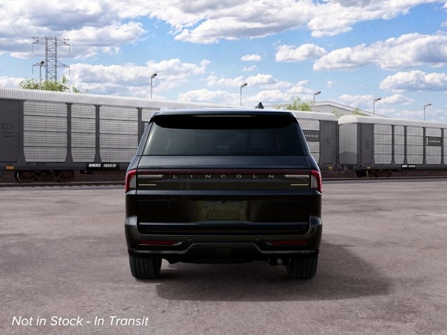2027 Lincoln Navigator Premiere