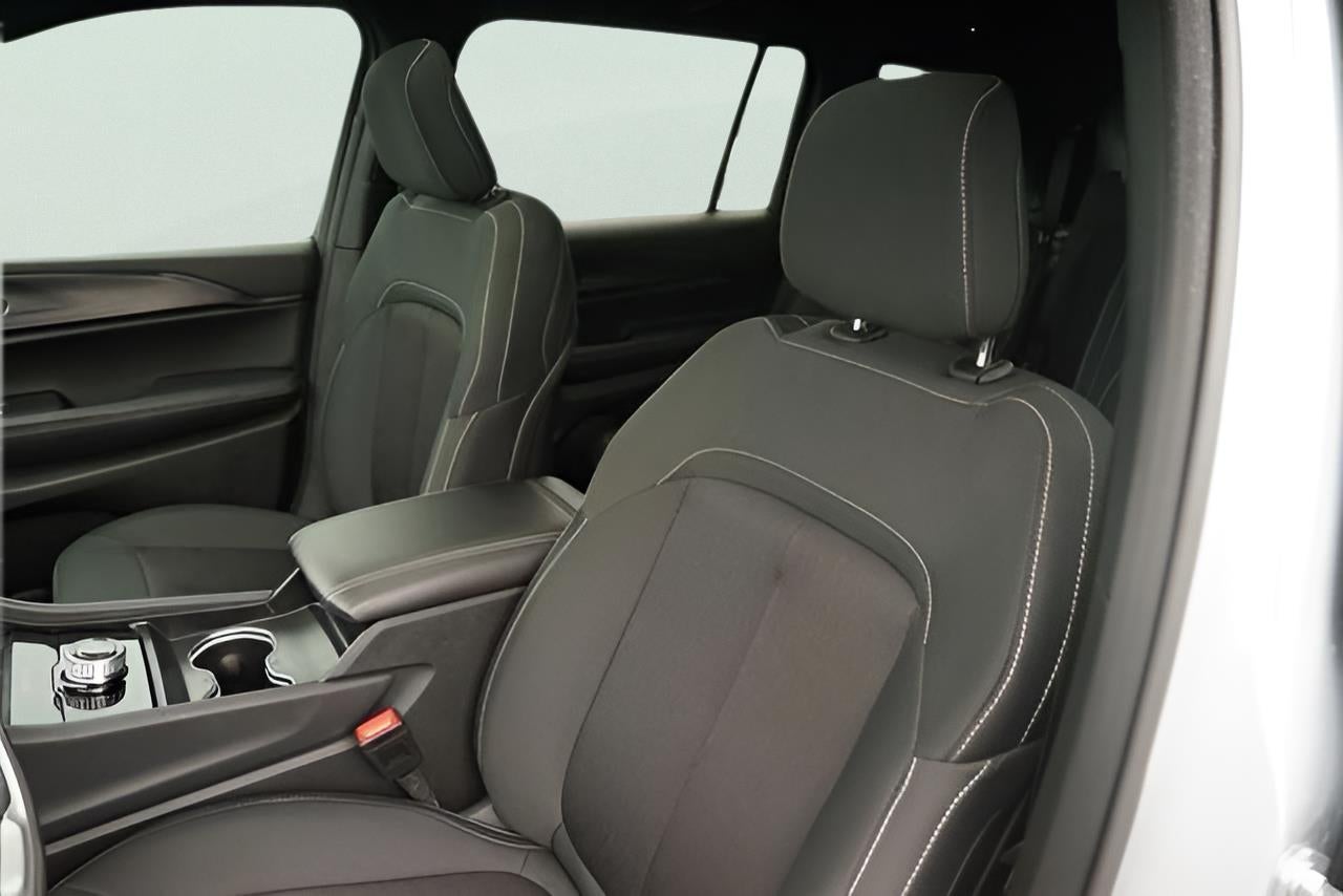2025 Jeep Grand Cherokee L Laredo X