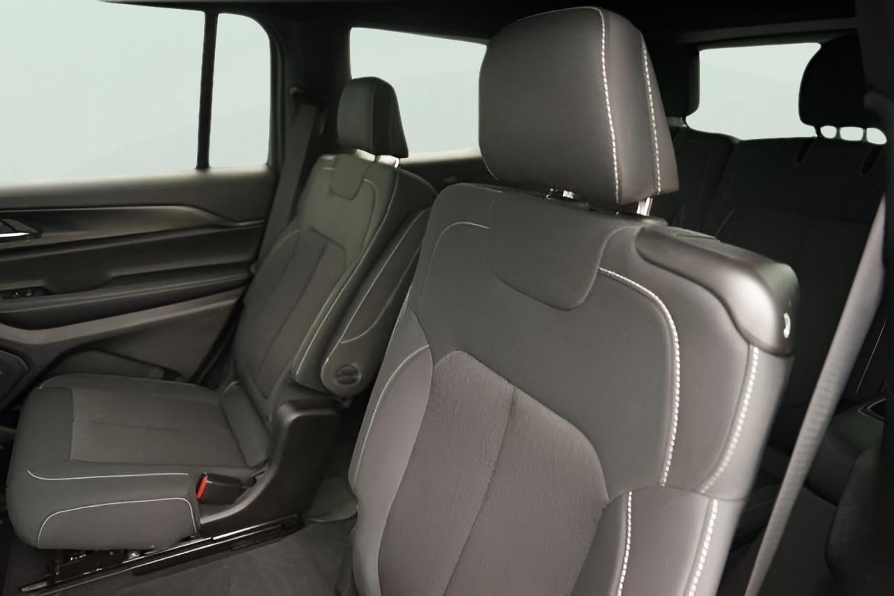 2025 Jeep Grand Cherokee L Laredo X