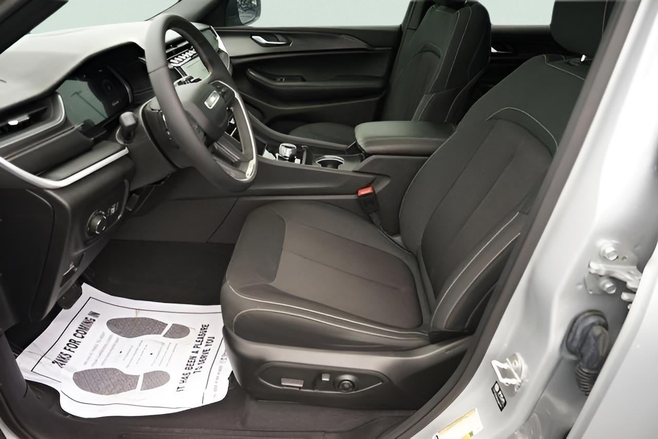 2025 Jeep Grand Cherokee L Laredo X