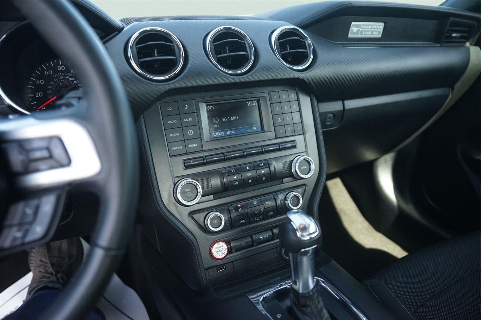 2016 Ford Mustang V6