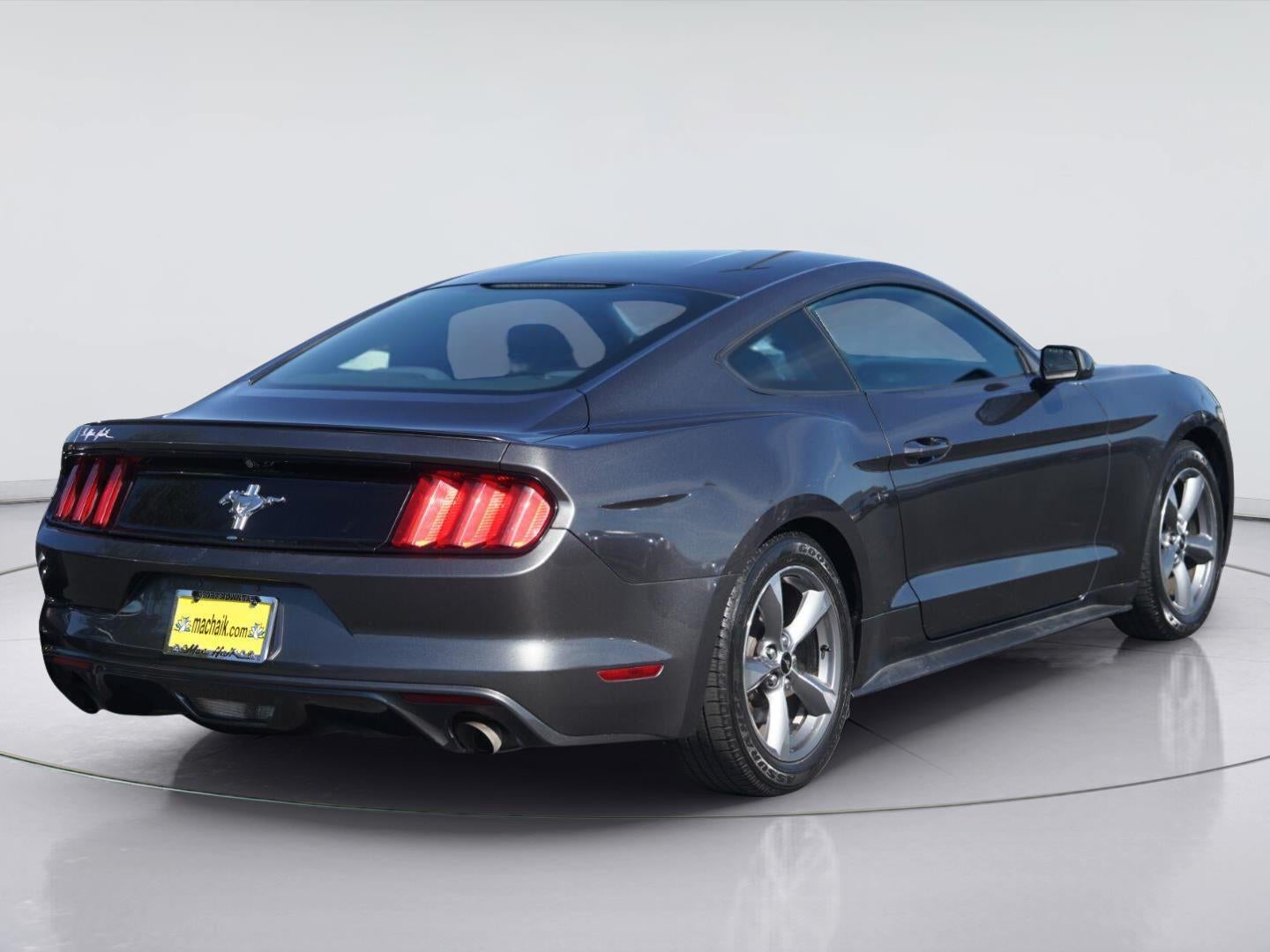 2016 Ford Mustang V6