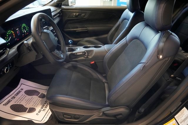 2025 Ford Mustang Dark Horse