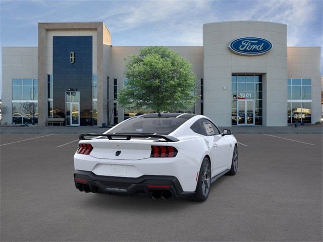 2026 Ford Mustang Dark Horse