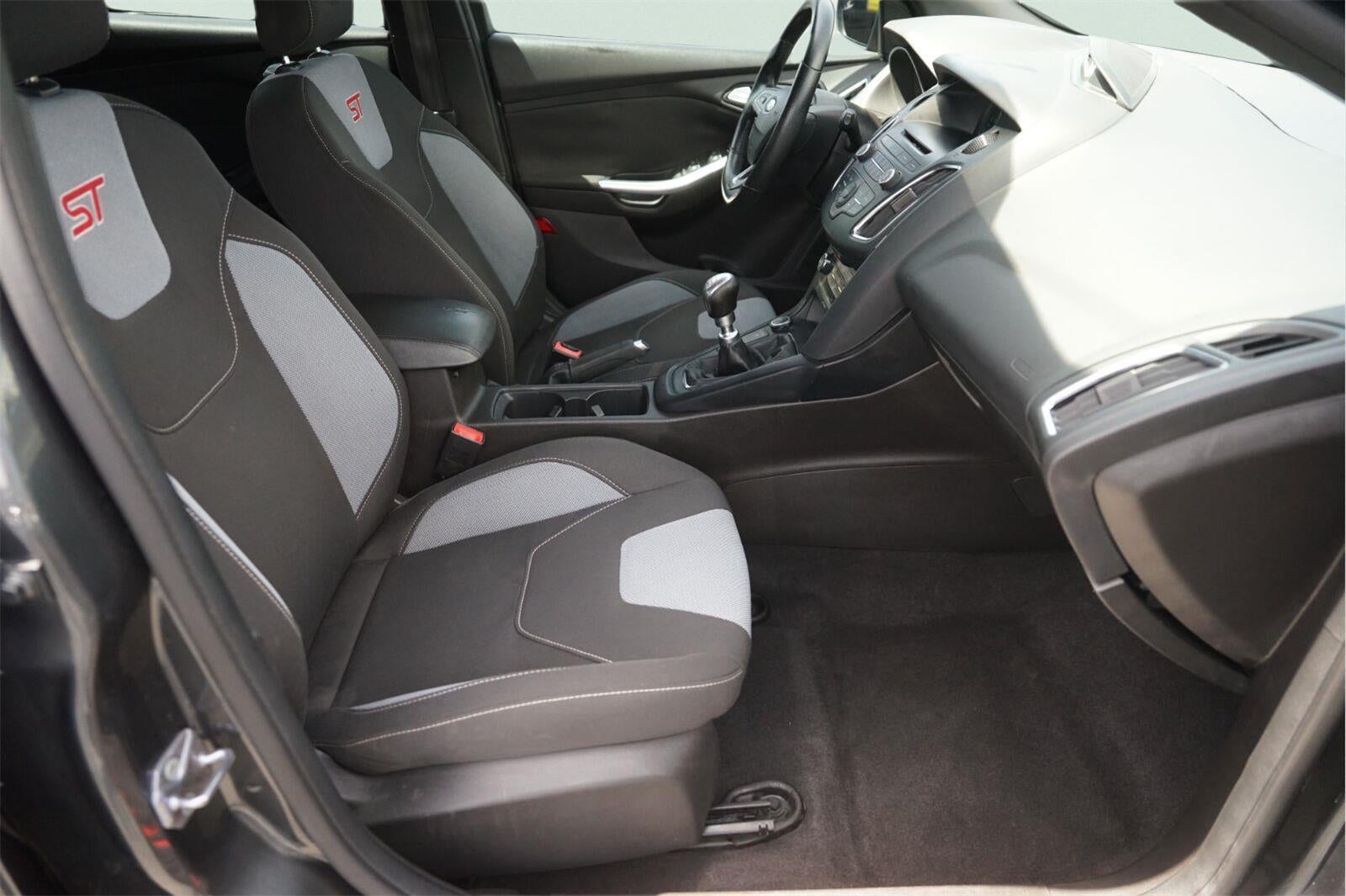2017 Ford Focus ST