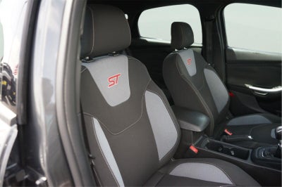 2017 Ford Focus ST