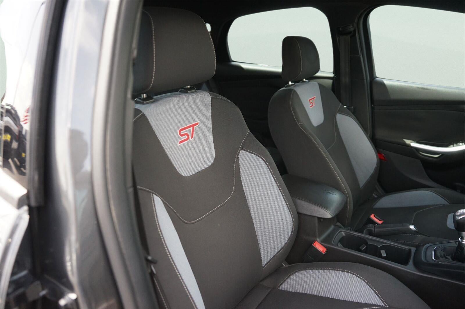 2017 Ford Focus ST