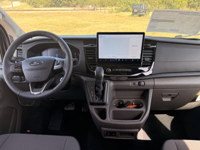 2026 Ford Transit Passenger Wagon XLT