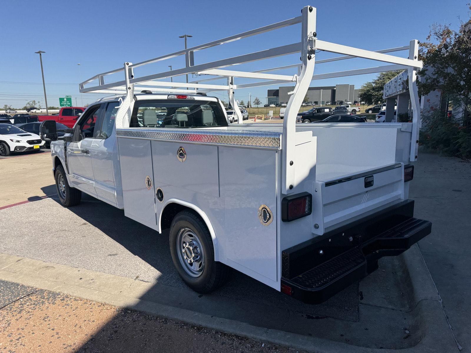 2027 Ford Super Duty F-250 SRW XL