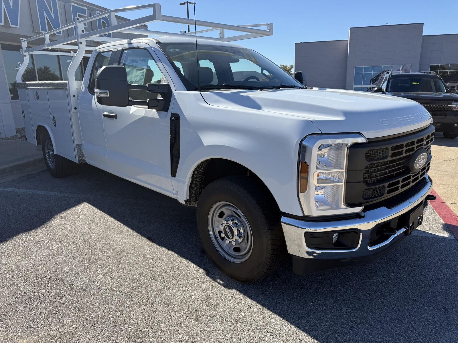 2027 Ford Super Duty F-250 SRW XL