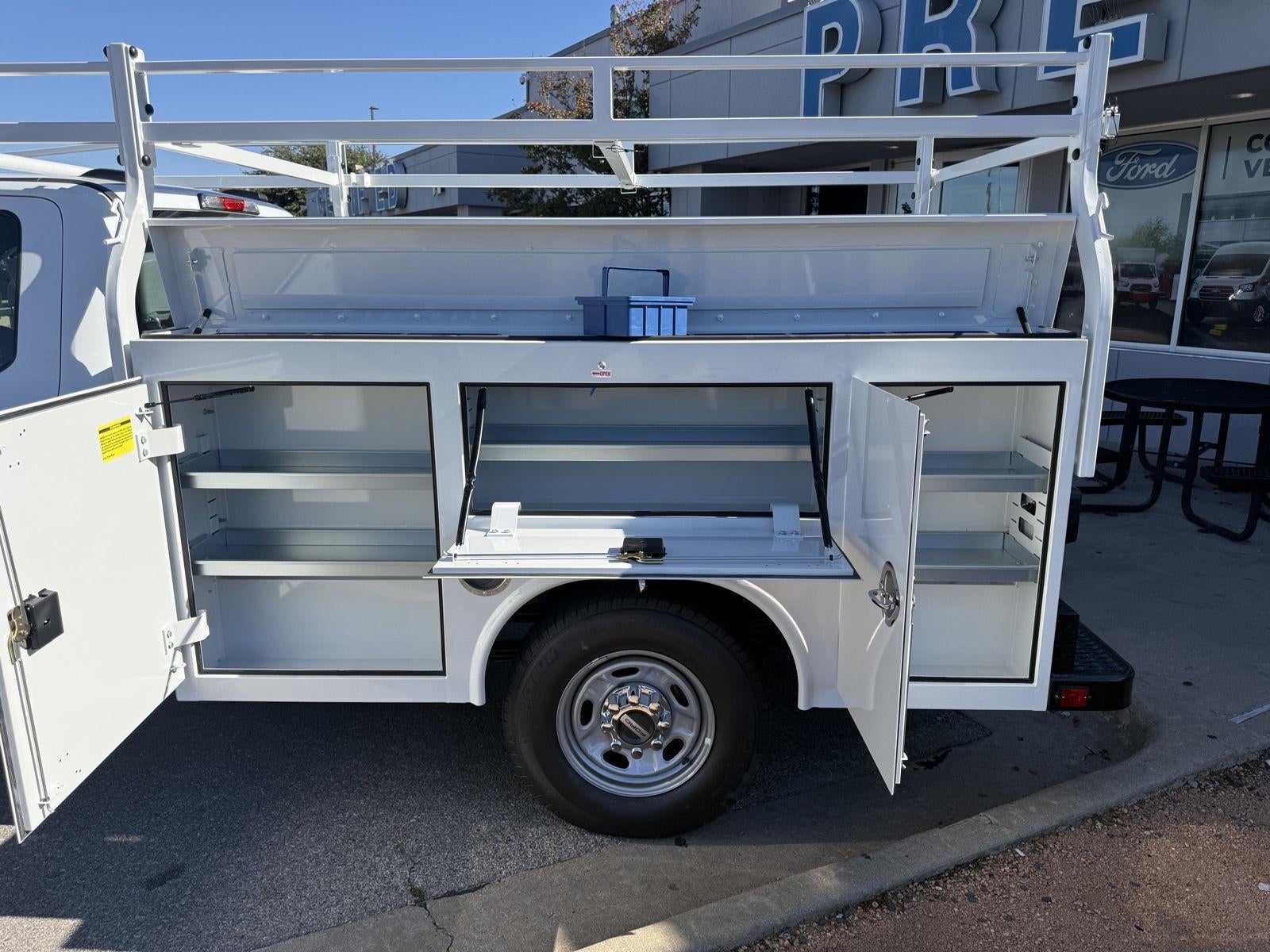 2027 Ford Super Duty F-250 SRW XL
