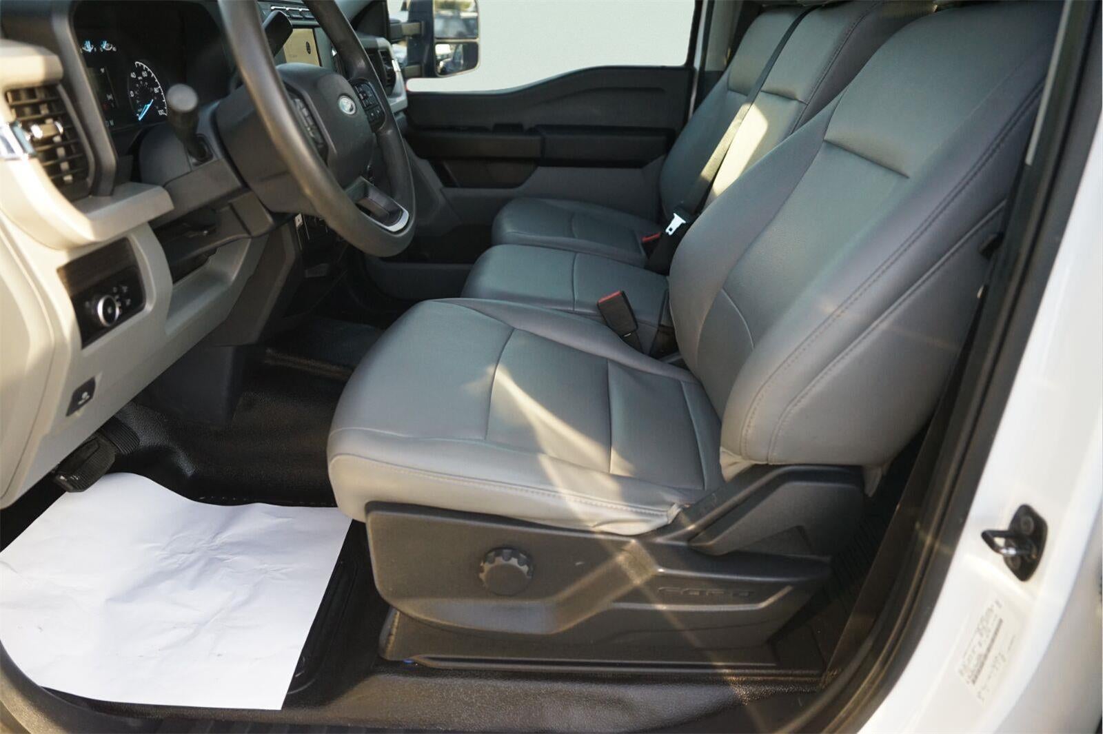 2024 Ford Super Duty F-350 DRW XL
