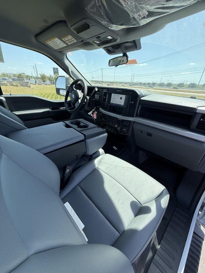 2026 Ford Super Duty F-350 Drw XL