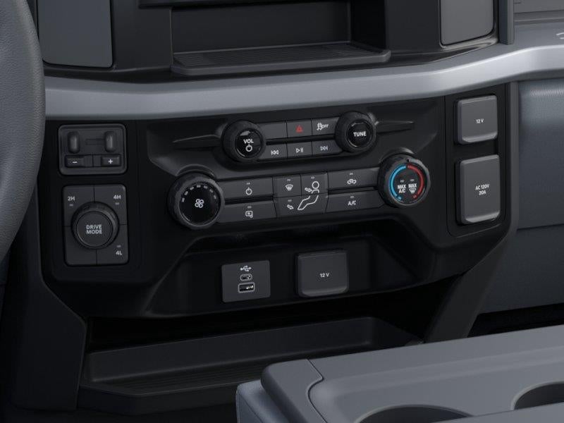 2026 Ford Super Duty F-550 DRW XL