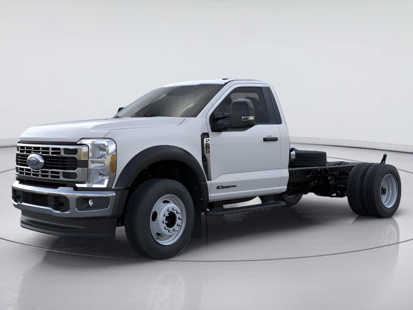 2026 Ford Super Duty F-600 Drw XL