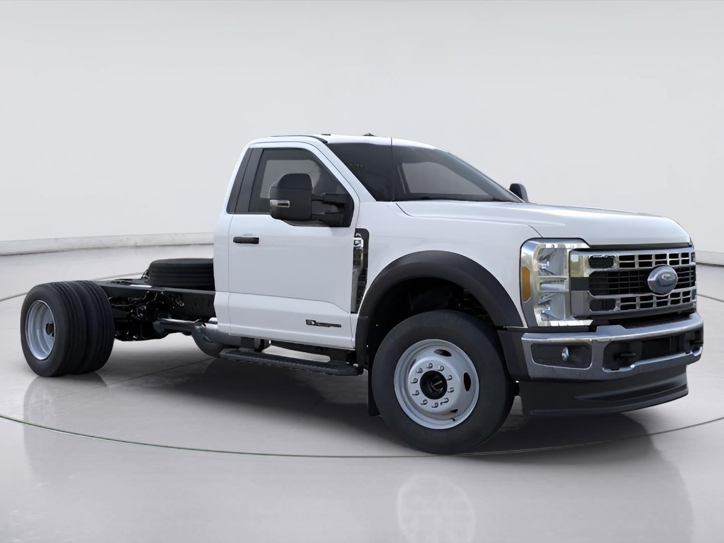2026 Ford Super Duty F-600 Drw XL