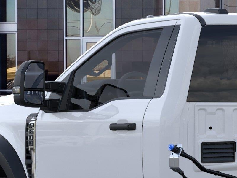 2026 Ford Super Duty F-600 Drw XL