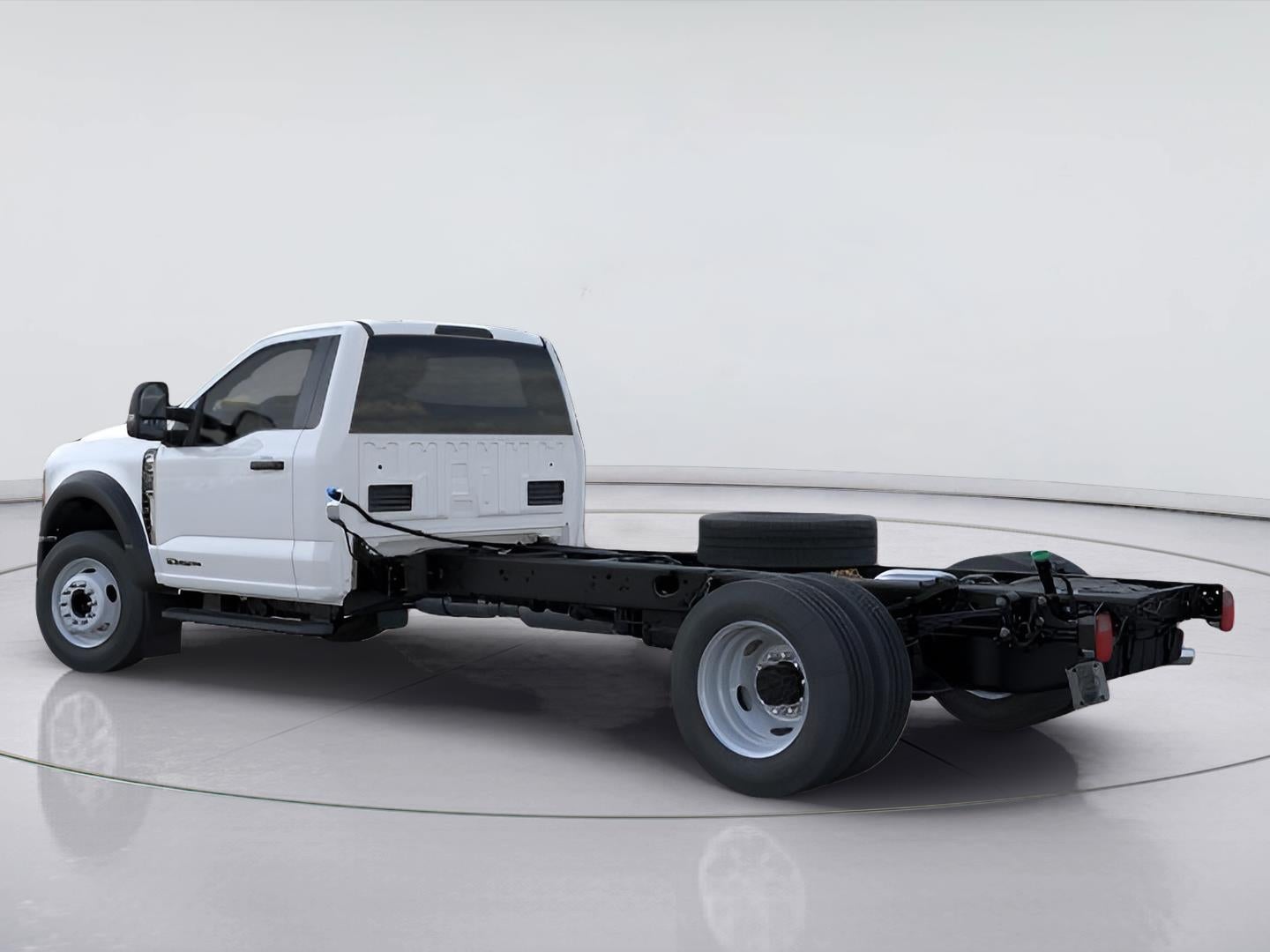 2026 Ford Super Duty F-600 Drw XL
