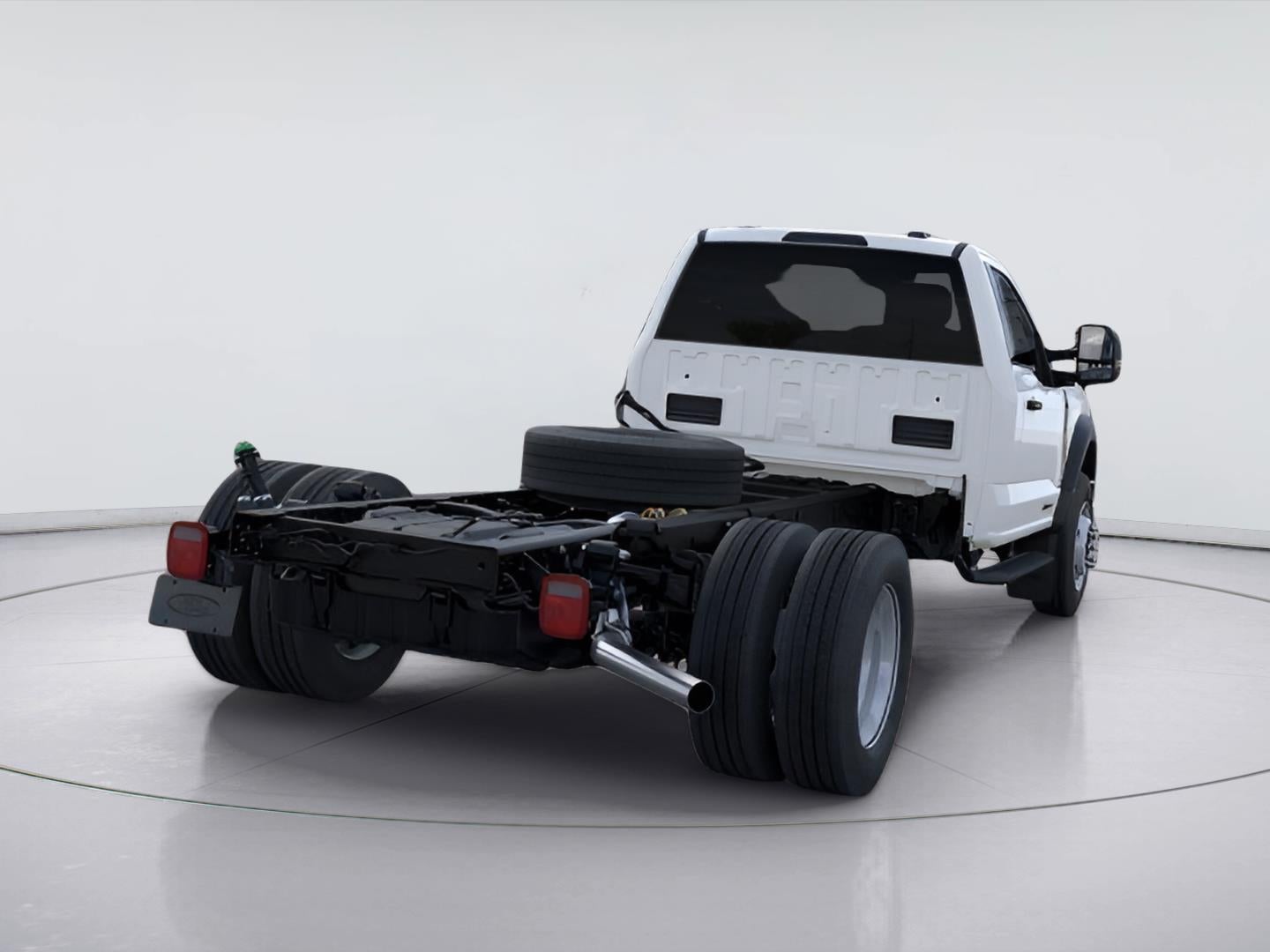 2026 Ford Super Duty F-600 Drw XL